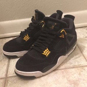 Jordan 4 Royalty
